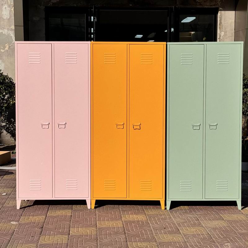 SJ-L-CB2   Two-door locker with Standing Legs